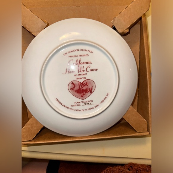 I LOVE LUCY CALIFORNIA HERE WE COME  HAMILTON COLLECTION PLATE JIM KIRTZ - Picture 4 of 5
